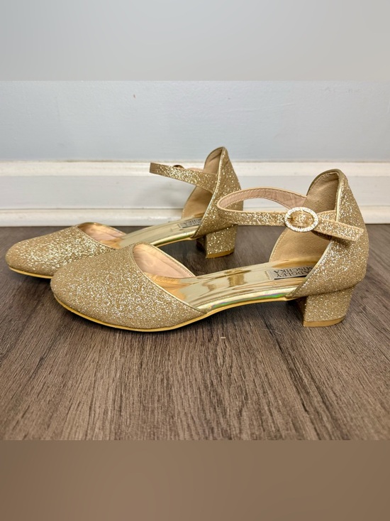 Badgley Mischka Shoes - Badgley Mischka Gold Glitter Block Heel Pumps Size 5